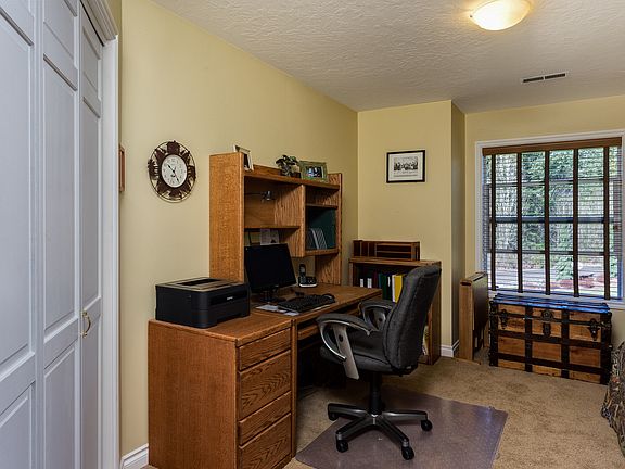 3rd bedroom upstairs
