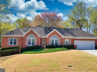 2501 Peregrine Trl, Suwanee, GA 30024