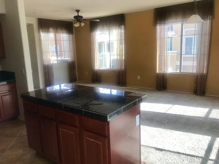 18250 N Cave Creek Rd — Photo 5