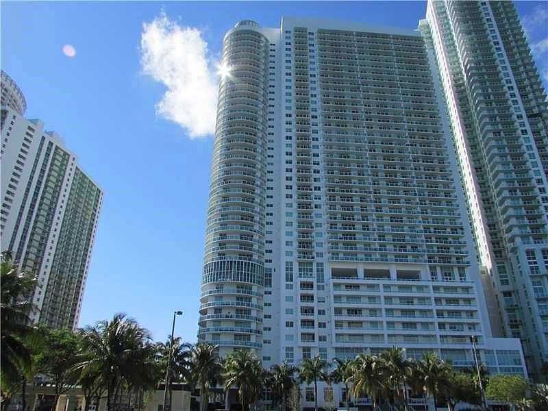 1st image of 1800 N Bayshore Dr APT 4006