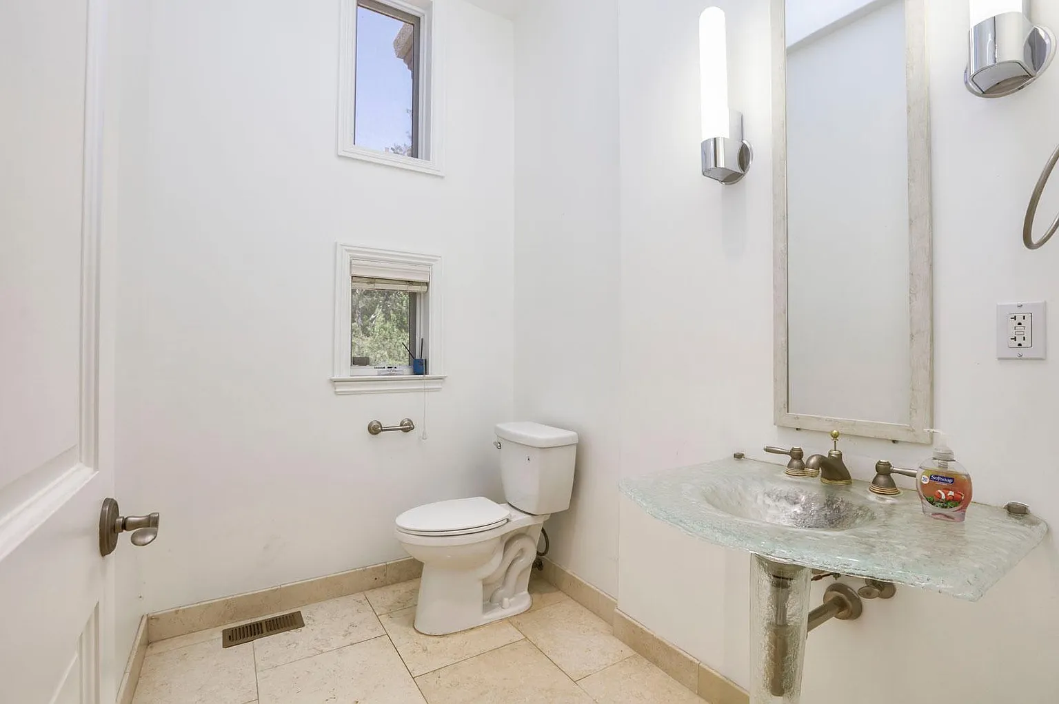 24388 Amigos Ct photo 1