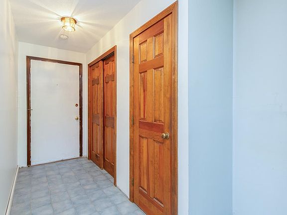 3rd image of 160 L Capitol Hill Drive