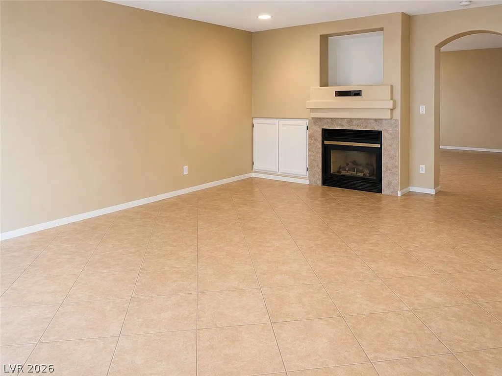 4 bed, 2.5 bath, 2162 sqft, $2,250 — Photo 4