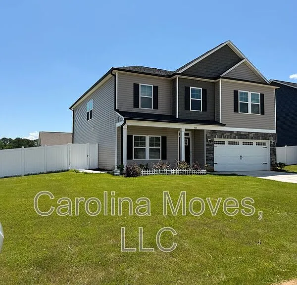 903 Gibbs Rd — Photo 3
