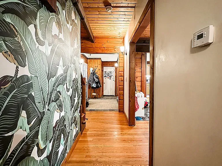 310 Salem St — Photo 30