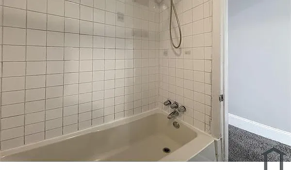 3 bed, 992 sqft, $1,475 — Photo 2