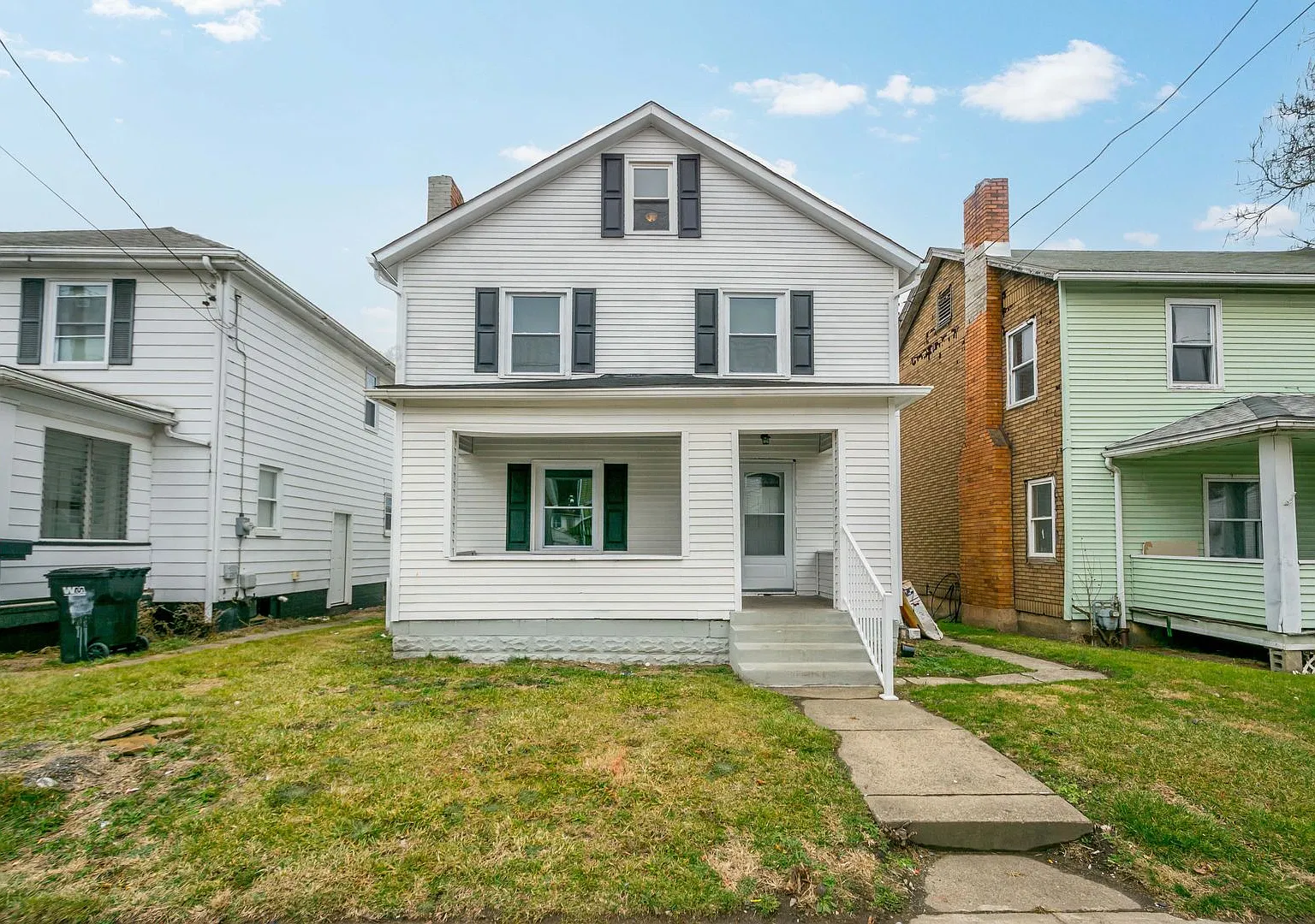 Stunning 3 bedroom home in Aliquippa available November 1! — Photo 4