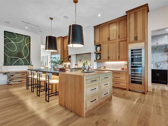 2nd image of Golden Ranch Dr