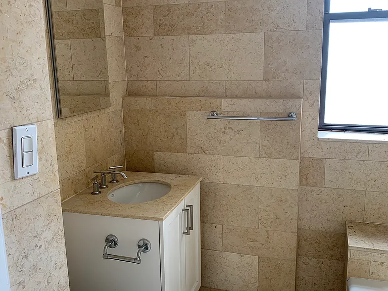 210 W 70th St #1602 — Photo 6
