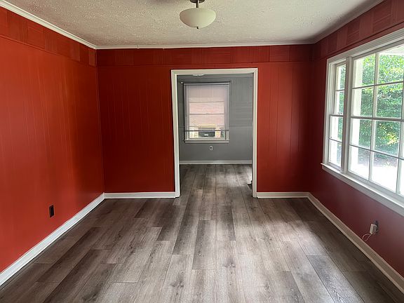 2nd image of 11 Brookview Dr