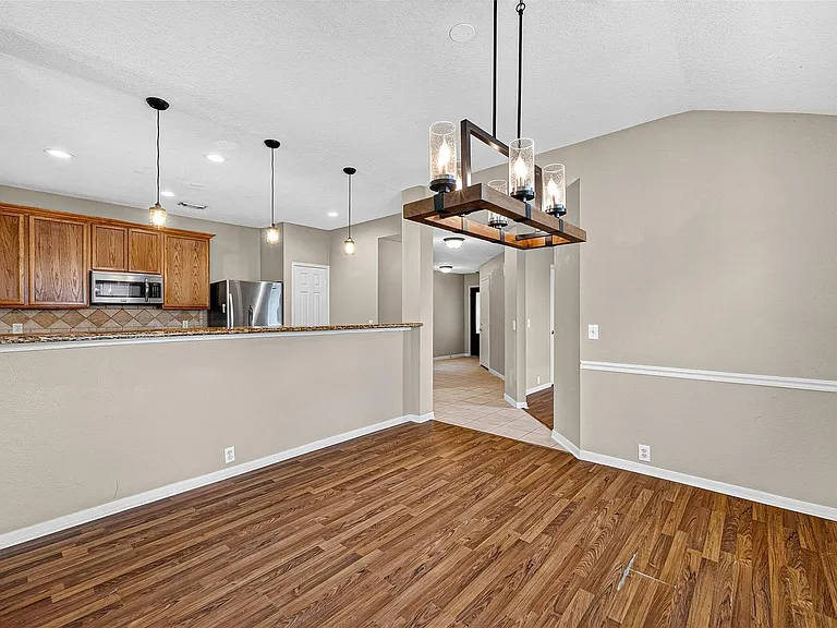 10306 Nickel Grove Dr — Photo 9