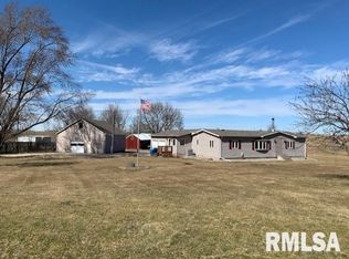 4100 9th St, Camanche, IA 52730