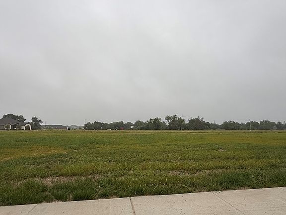2nd image of 1032 Calaveras