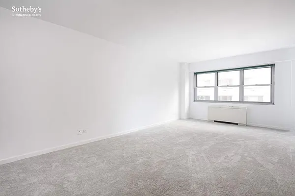 Sold by Sotheby's International Realty | media 11