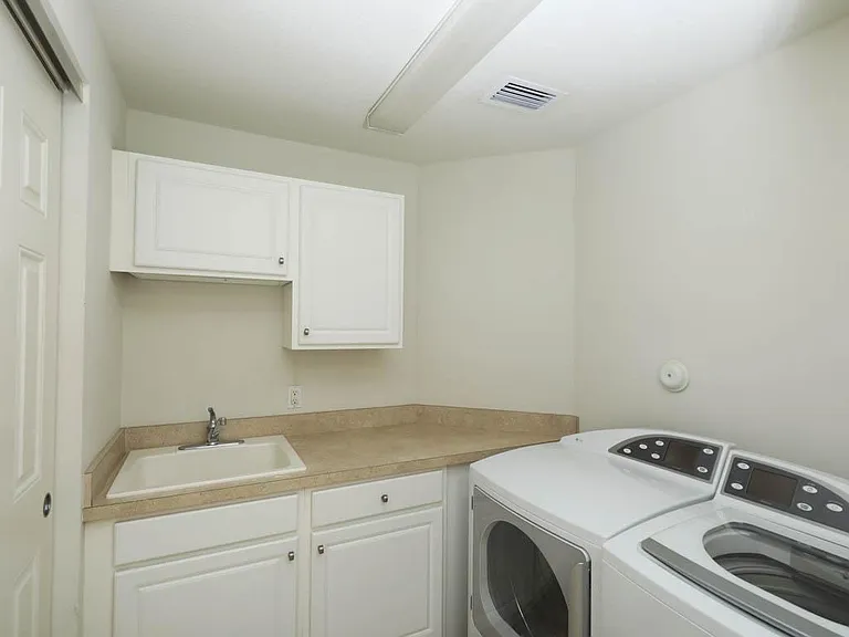 7612 Lake Vista Ct #308 — Photo 20