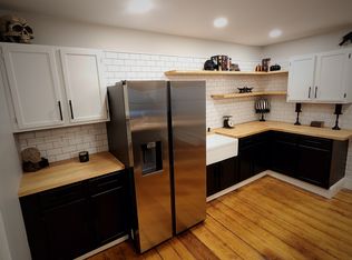 21 Highland Ave #2, Gardiner, ME 04345