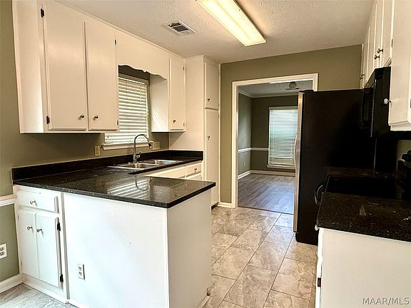 5th image of 5733 Neely Ln