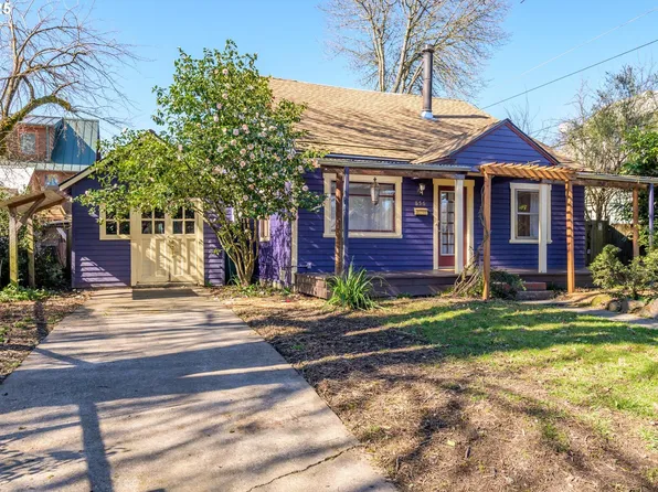 856 Almaden St, Eugene, OR 97402