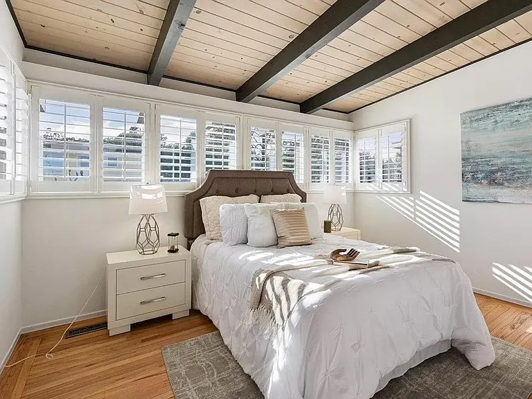 2931 Crestmoor Dr — Photo 24