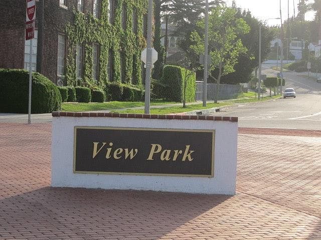 Neigborhood sign
