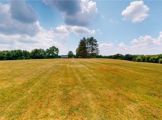 1500 Purdy Rd, Coraopolis, PA 15108