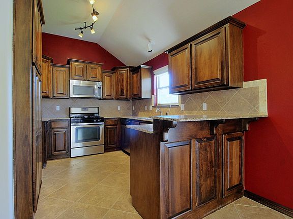 5th image of 3521 Tecumseh Dr
