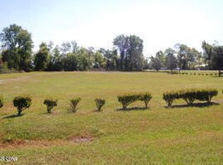 3467 Caverns Rd, Marianna, FL 32446