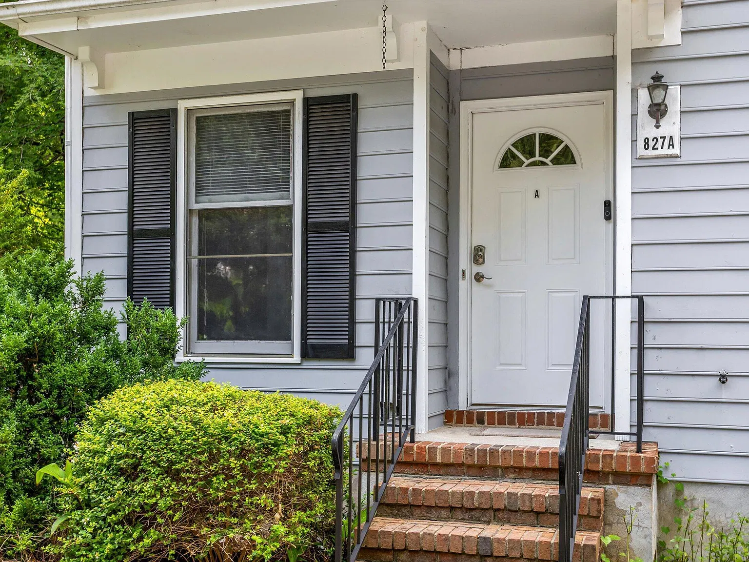 2 bed, 2.5 bath, $1,800 — Photo 2