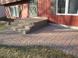 3rd image of 662 12th Ave E