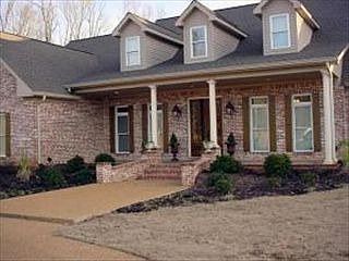 1st image of 206 Turn Berry Ln