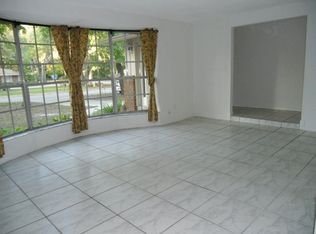 560 Oakhurst St, Altamonte Springs, FL 32701