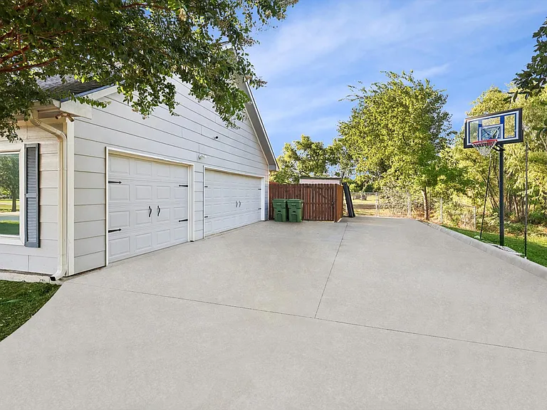 12161 Hill Country Cir #1 — Photo 18