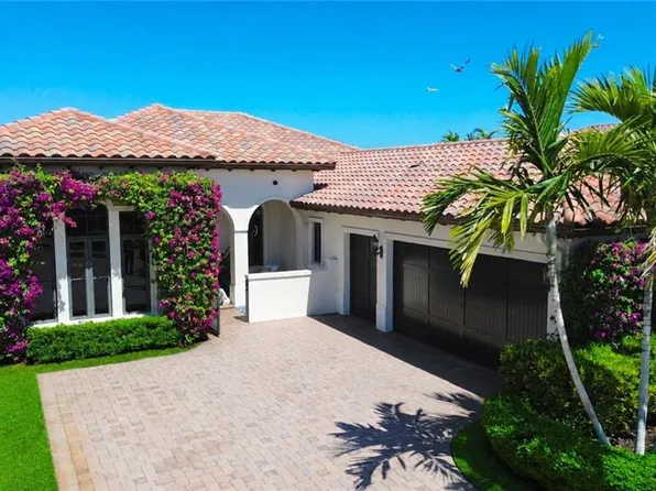 2220 Residence CIR, NAPLES, FL 34105