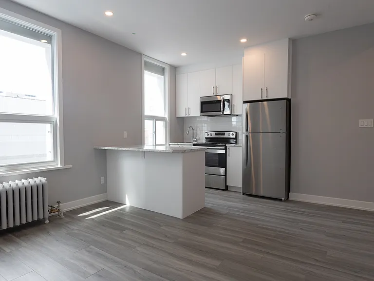 404 Elgin St — Photo 19