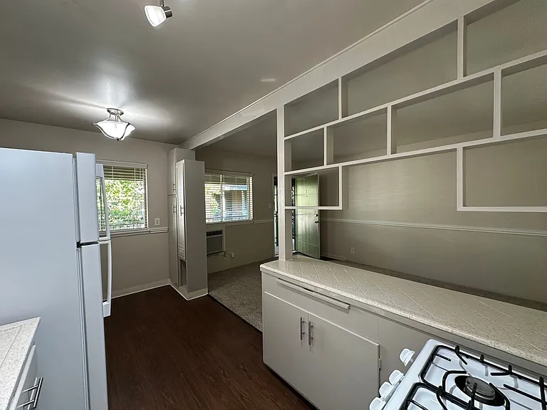 2508 L Street Classic Midtown Living — Photo 34