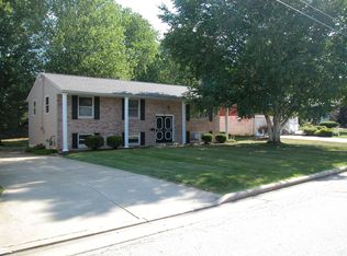 934 Oakwood St SE, North Canton, OH