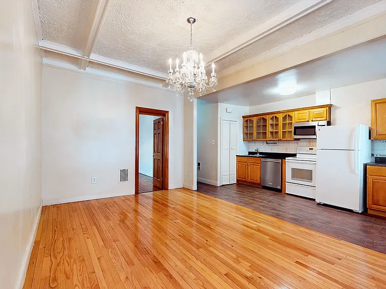 479 Irving Ave #1 — Photo 10