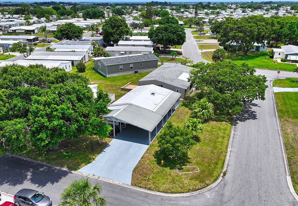 1st image of 821 Bougainvillea Cir