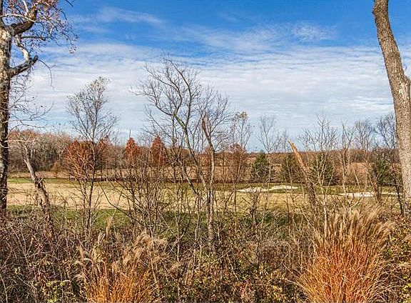 5th image of 109 Fox Hill Ct