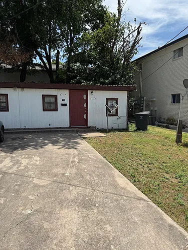 504 Rhode Island St Photo 1