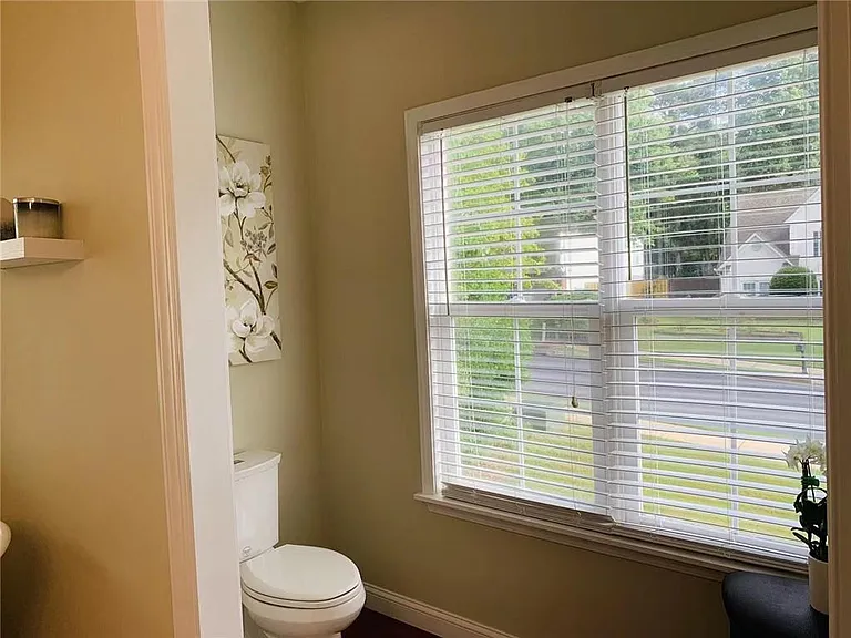 5365 Derby Chase Ct — Photo 18