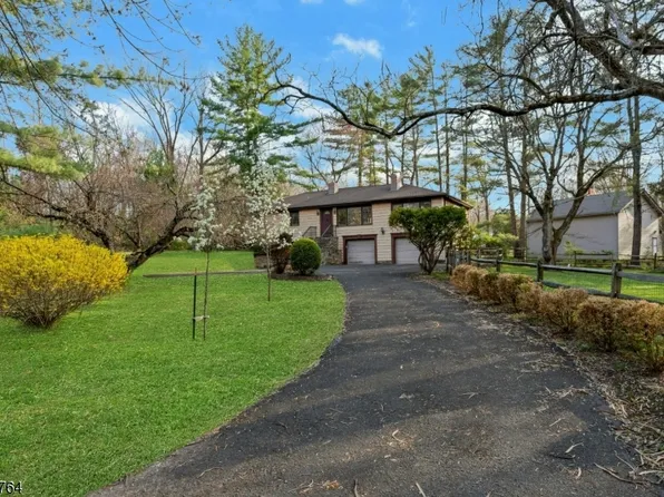 43 KING GEORGE ROAD, Warren Twp., NJ 07059