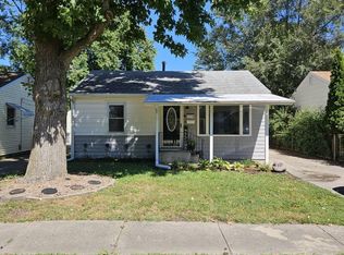 2157 E Converse St, Grandview, IL 62702