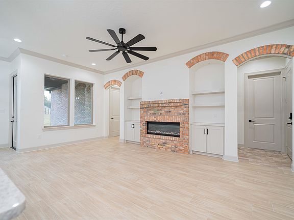 4th image of 3906 French Dr