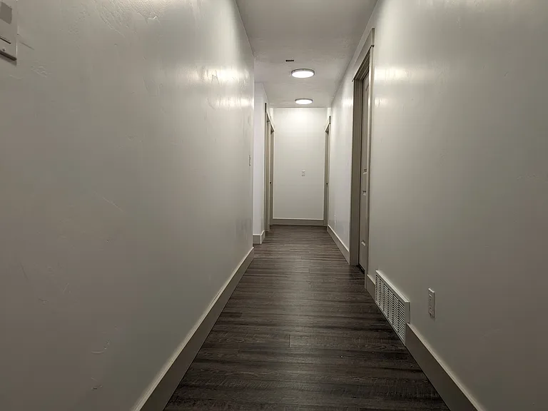 175 W 200 S — Photo 9