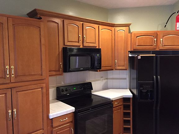 5th image of 811 McClain Dr