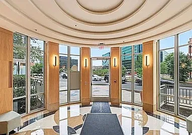 1 bed, 452 sqft, $2,350 — Photo 2