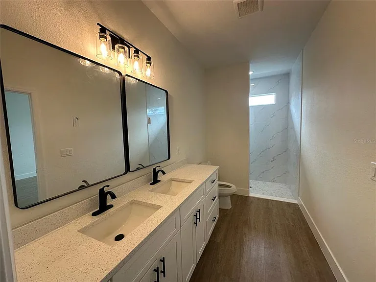 1323 E Derby Dr — Photo 11