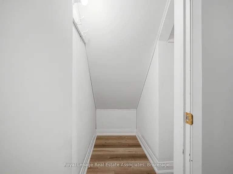 22 Saint James St #A — Photo 32