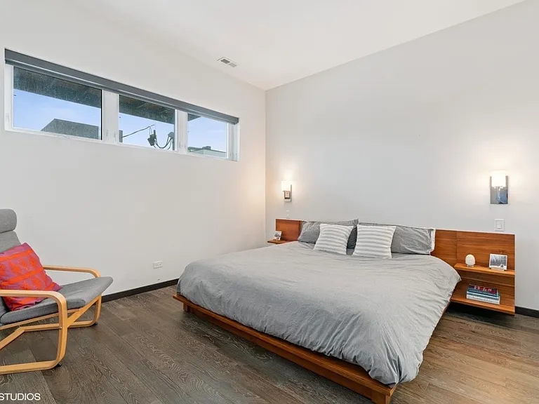 2441 W Haddon Ave #2 — Photo 8